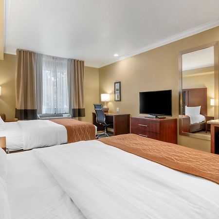 Comfort Inn Арката Экстерьер фото