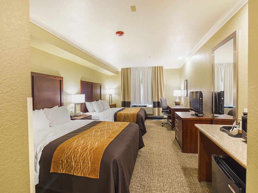 Comfort Inn Арката Экстерьер фото
