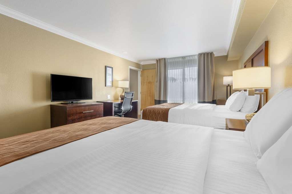Comfort Inn Арката Номер фото