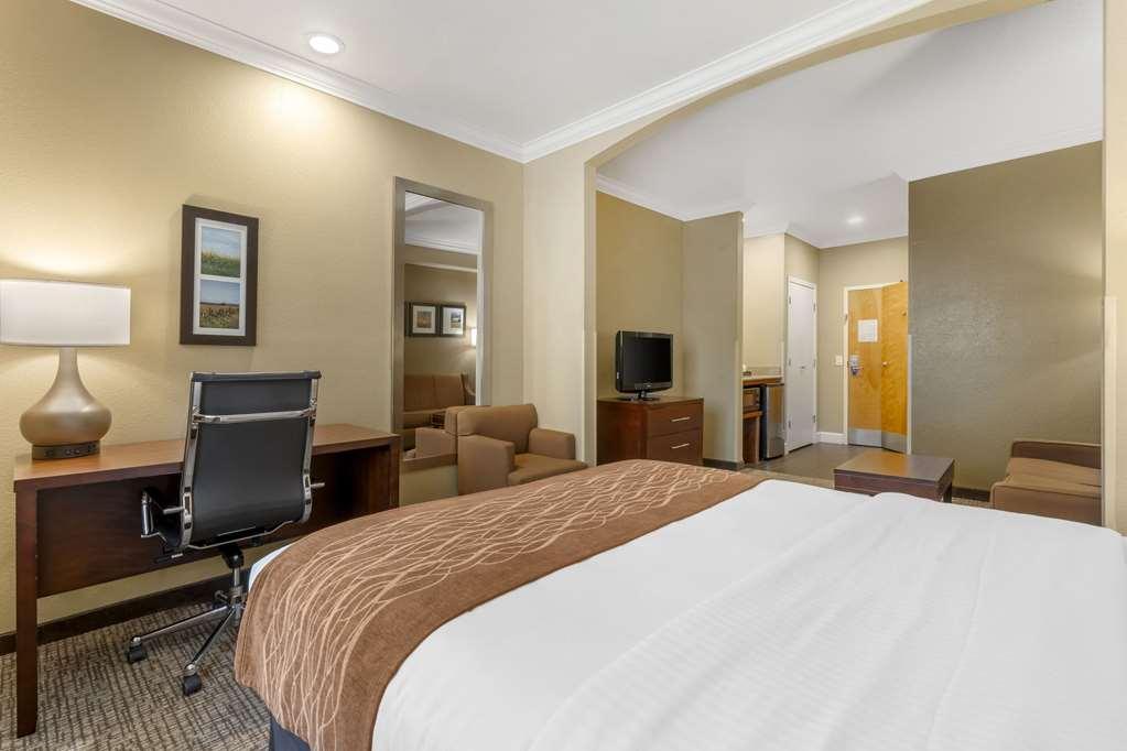 Comfort Inn Арката Номер фото