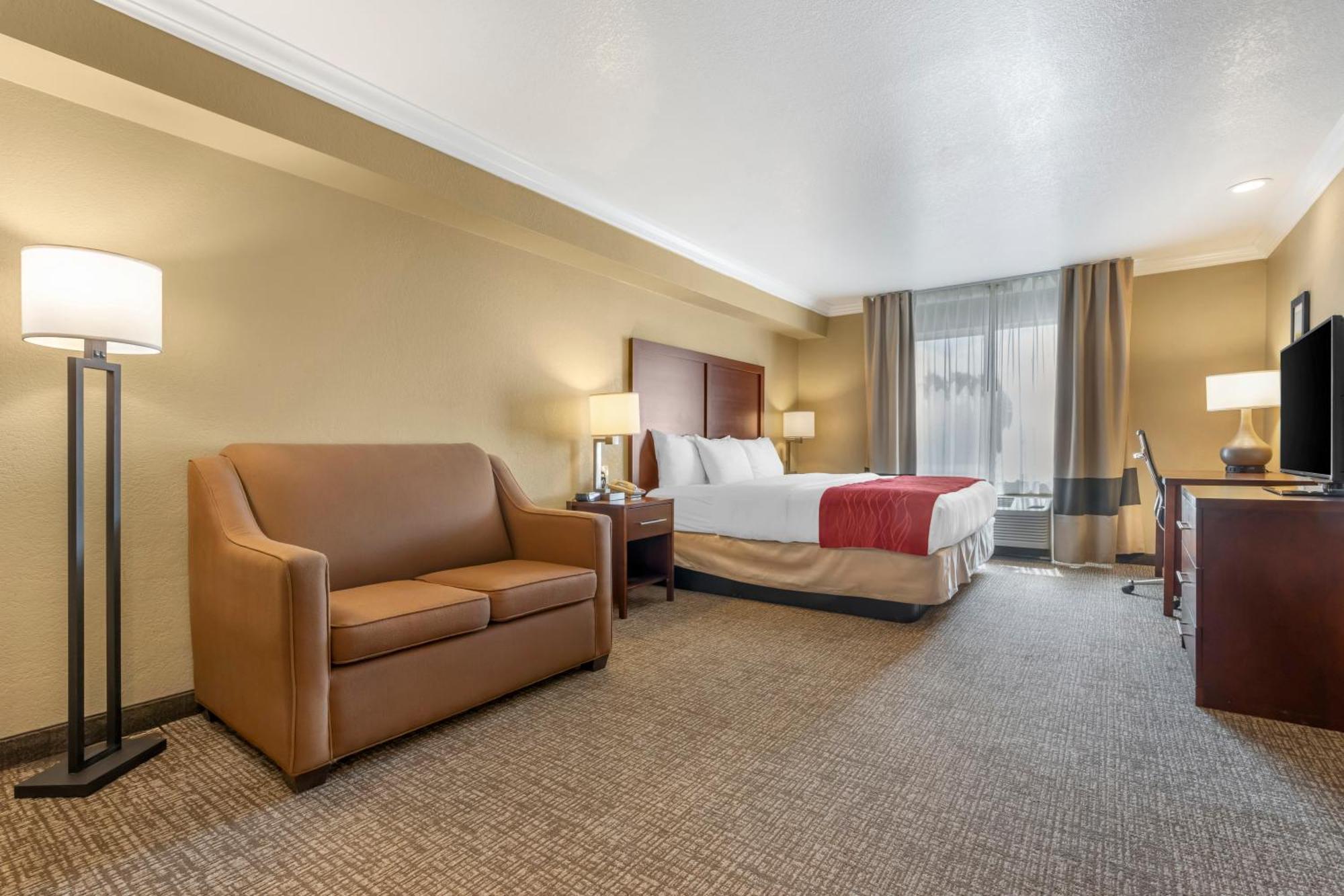 Comfort Inn Арката Экстерьер фото
