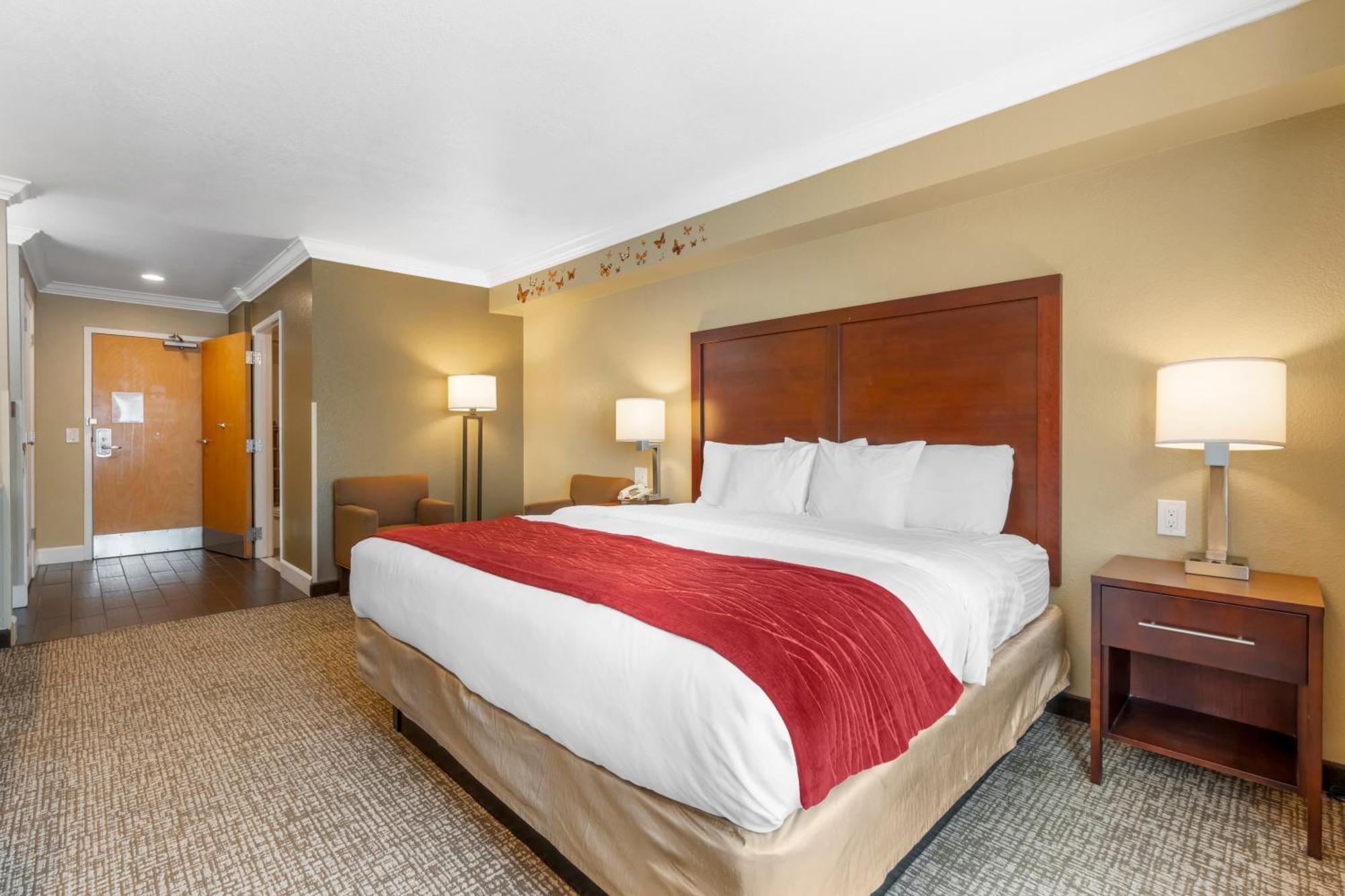 Comfort Inn Арката Экстерьер фото