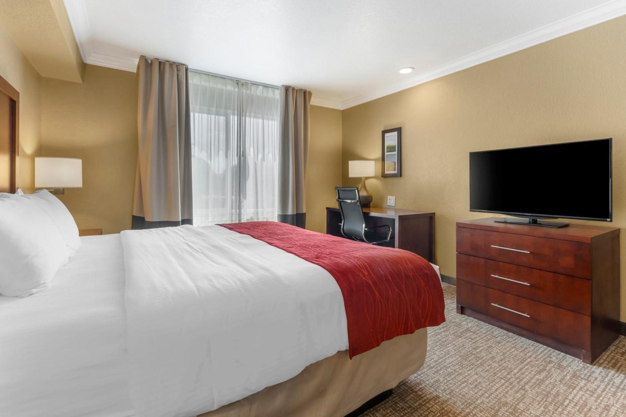 Comfort Inn Арката Экстерьер фото