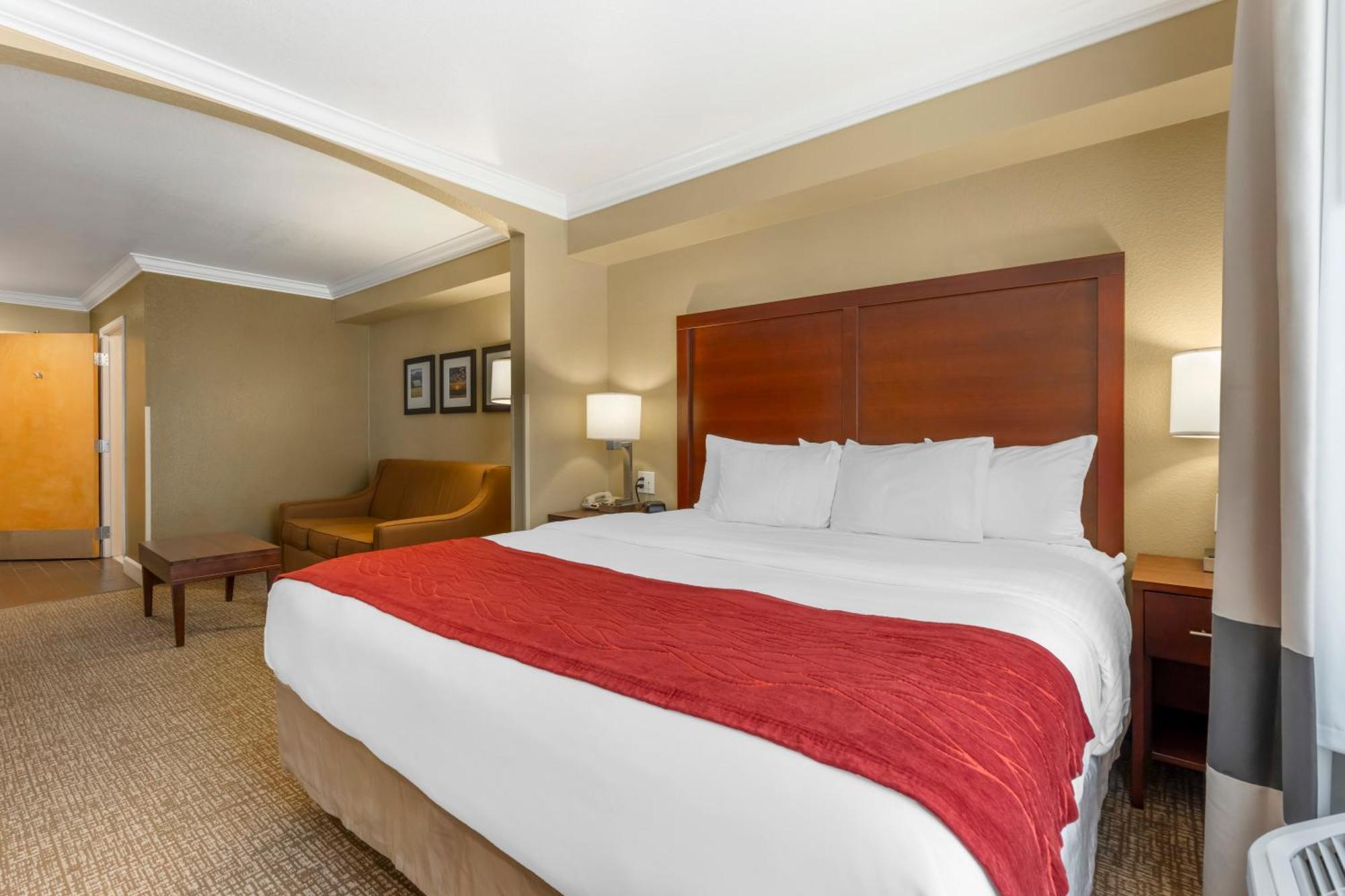 Comfort Inn Арката Экстерьер фото