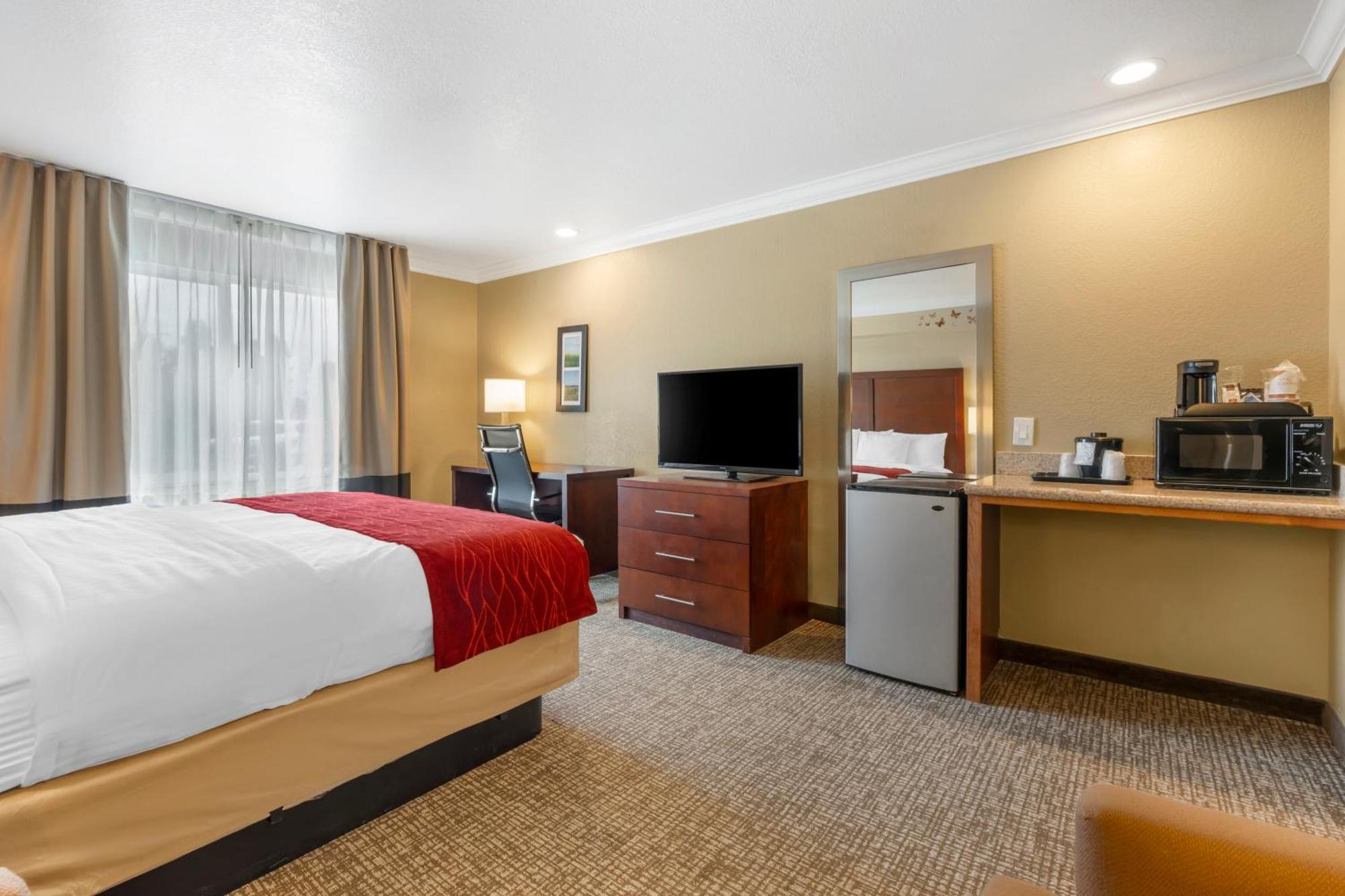 Comfort Inn Арката Экстерьер фото