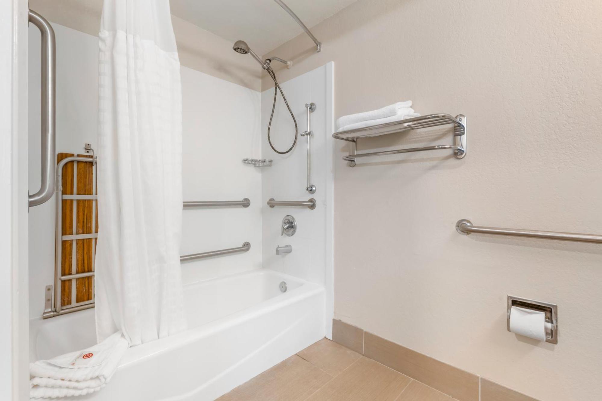 Comfort Inn Арката Экстерьер фото