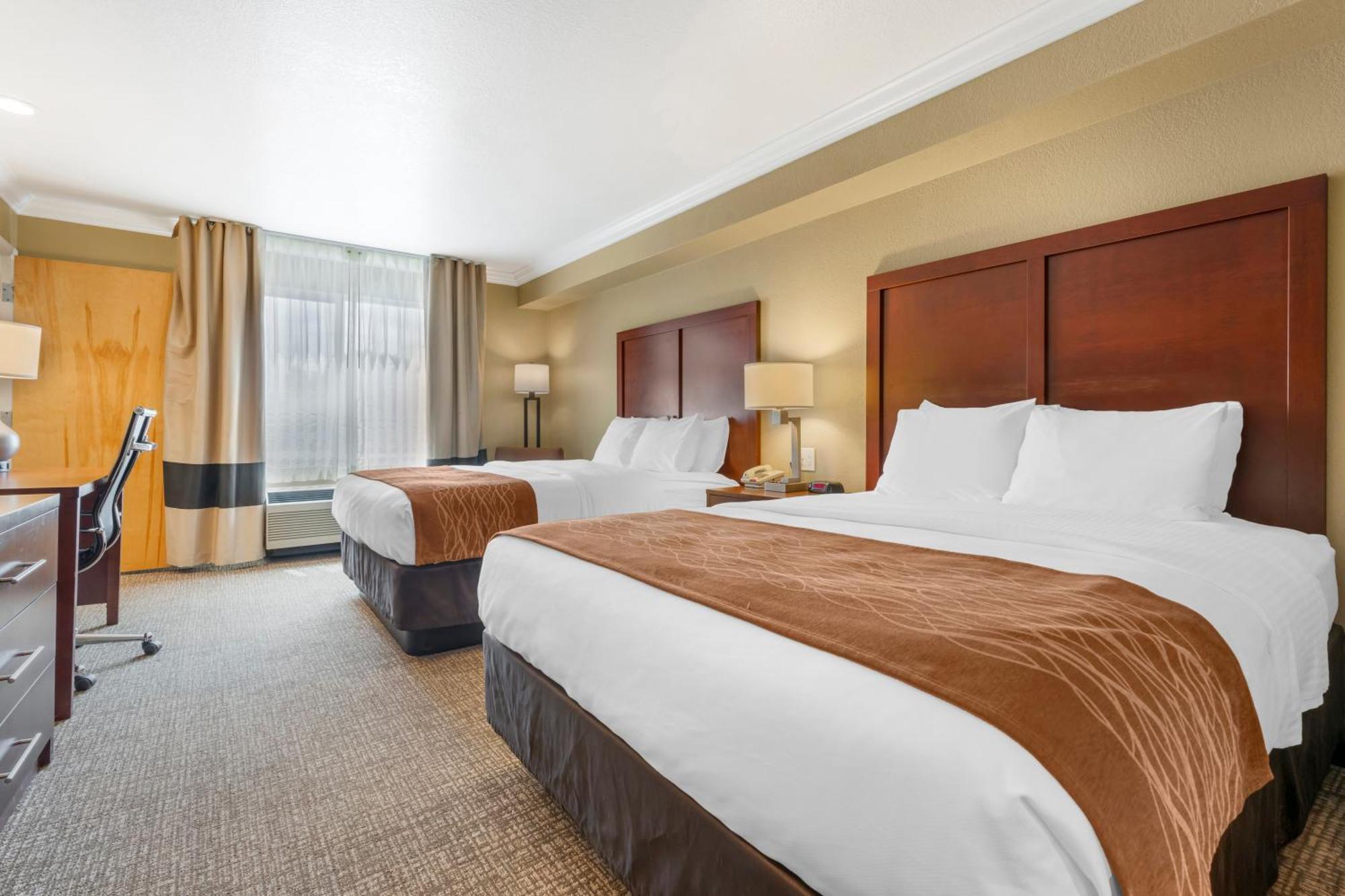 Comfort Inn Арката Экстерьер фото
