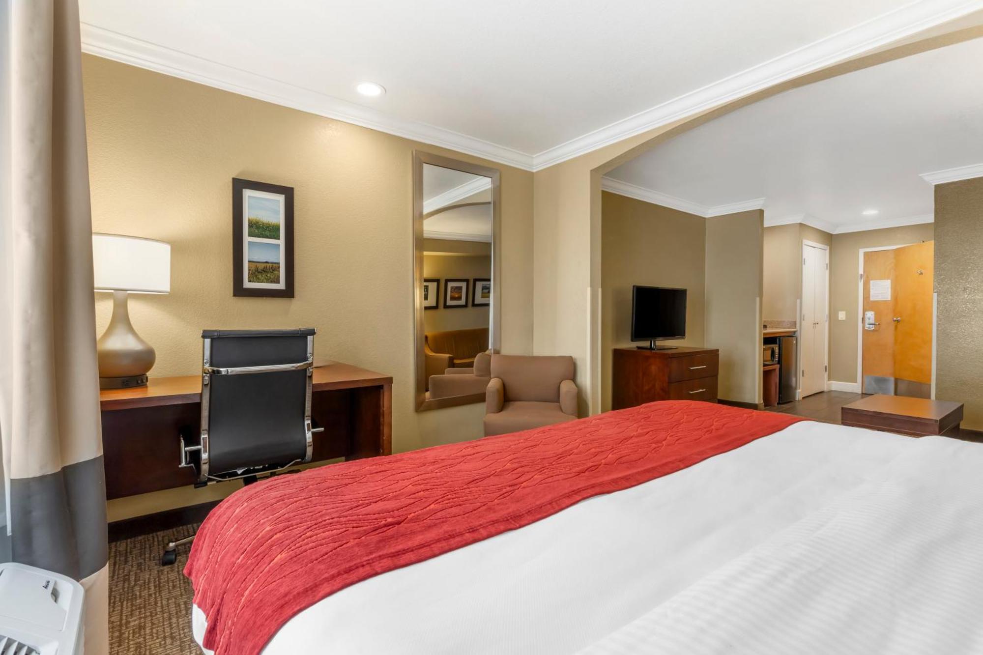 Comfort Inn Арката Экстерьер фото